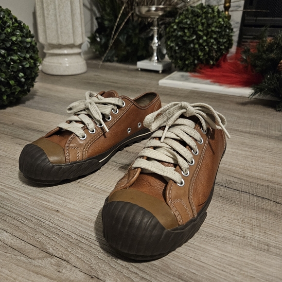 Brown PF Flyers  👟 - Picture 3 of 7